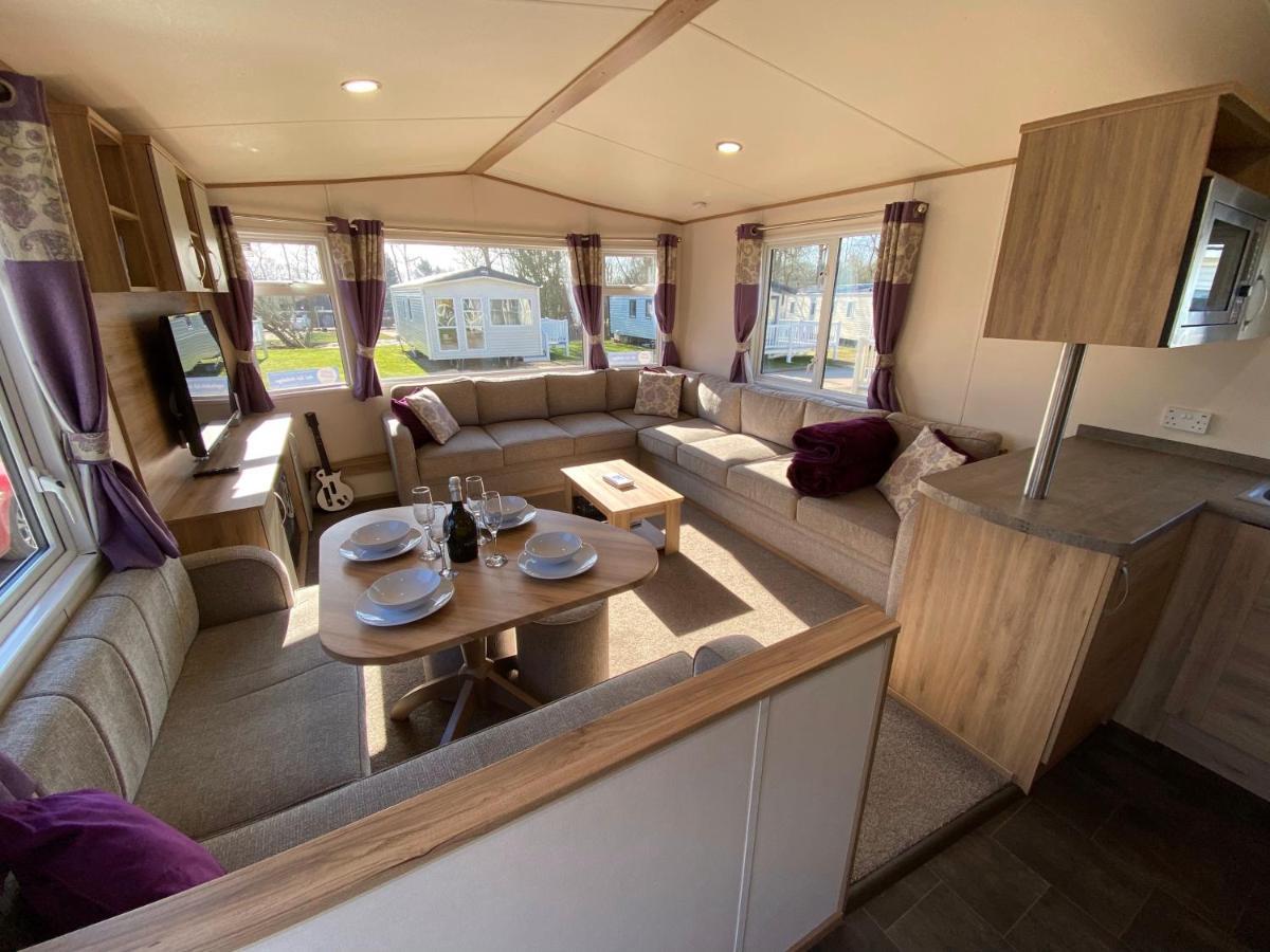 Lakes Breaks - 6 Meadows Tattershall Extérieur photo